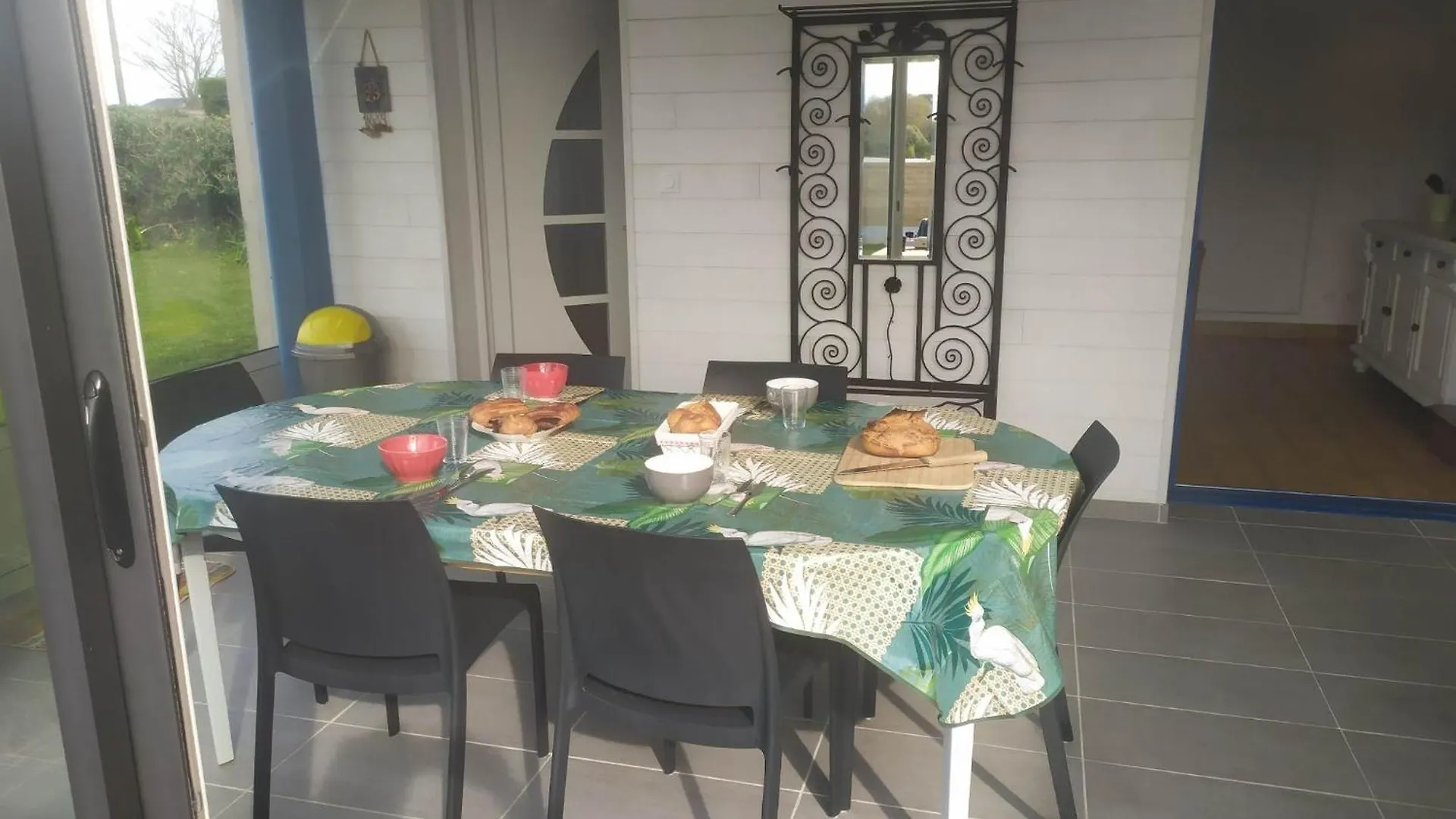Holiday home Au Calme, A 250 Metres De La Plage Et Des Dunes Ploudalmezeau France